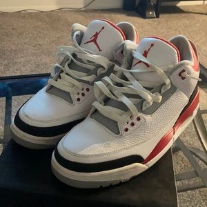 Jordan 3 Fire Red Size 10.5!!